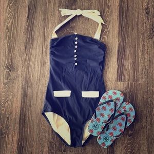 MUST GO! Lilly Pulitzer Bathingsuit