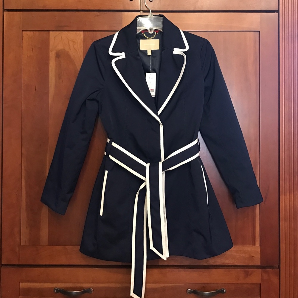BANANA REPUBLIC OUTERWEAR 50% OFF