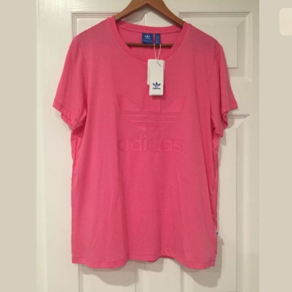 ADIDAS BOYFRIEND TREFOIL TEE. NEW WITH TAGS. PINK