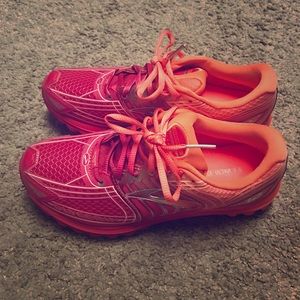 Running Shoes