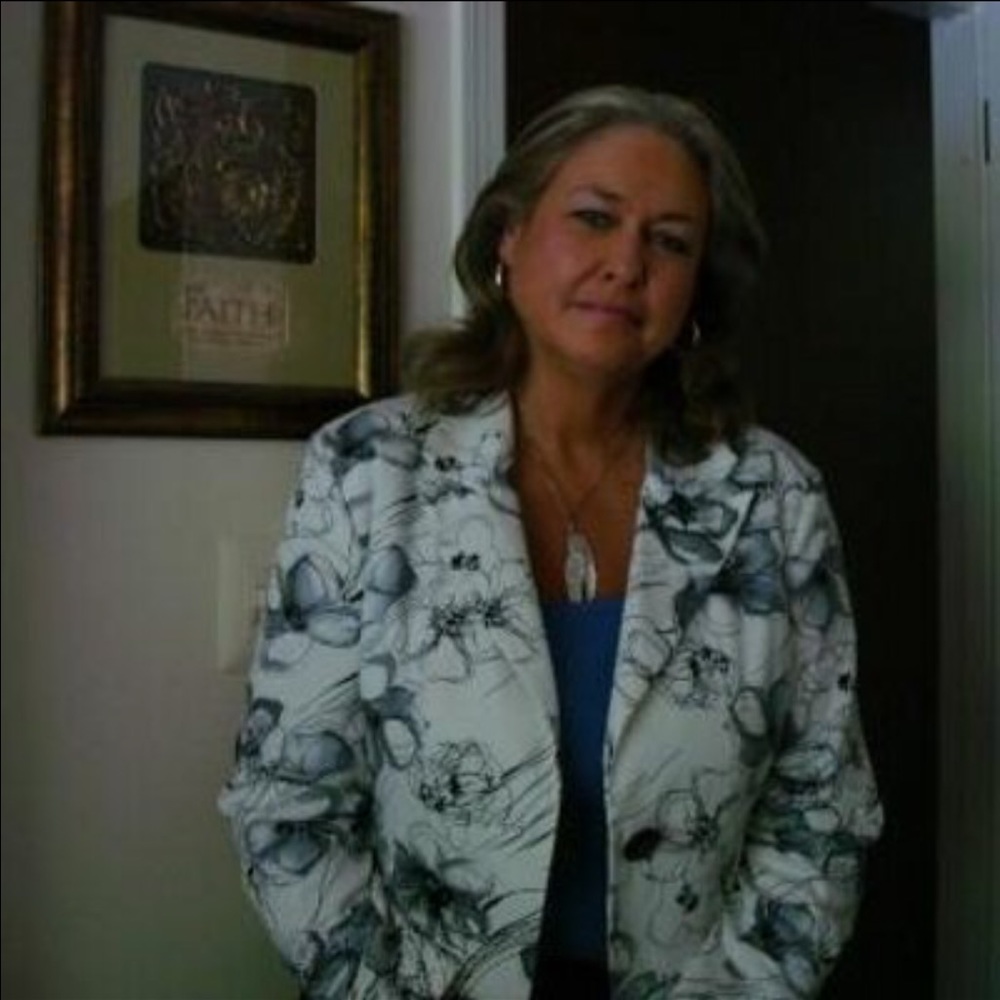 Meet your Posher, Theresa