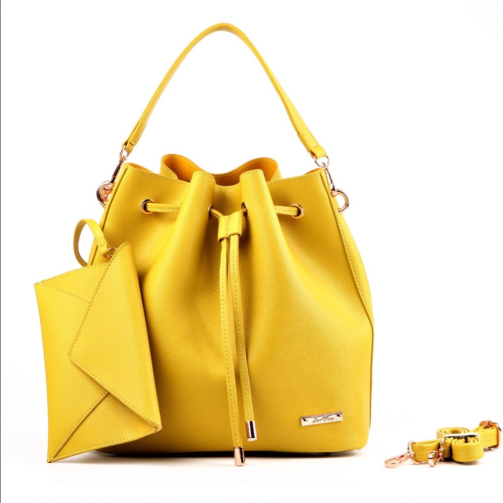 Bella bucket bag