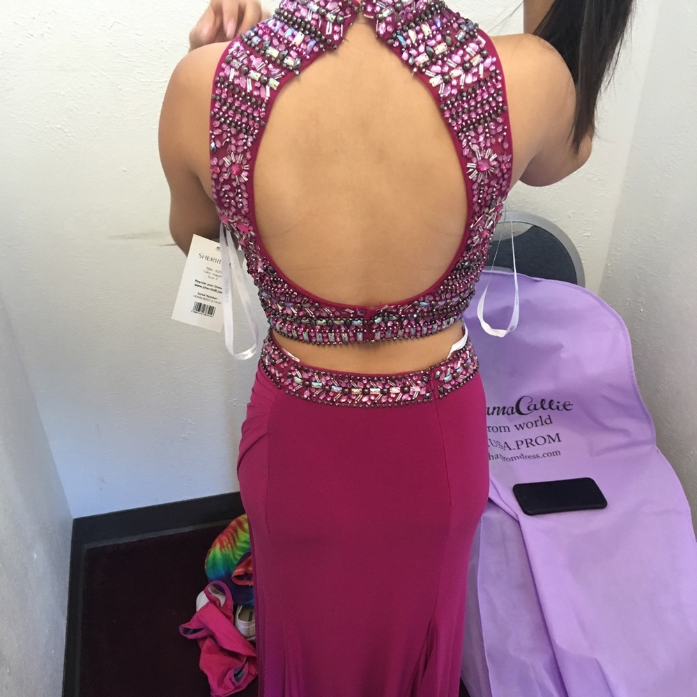 SHERRI HILL PROM DRESS - Picture 3 of 5
