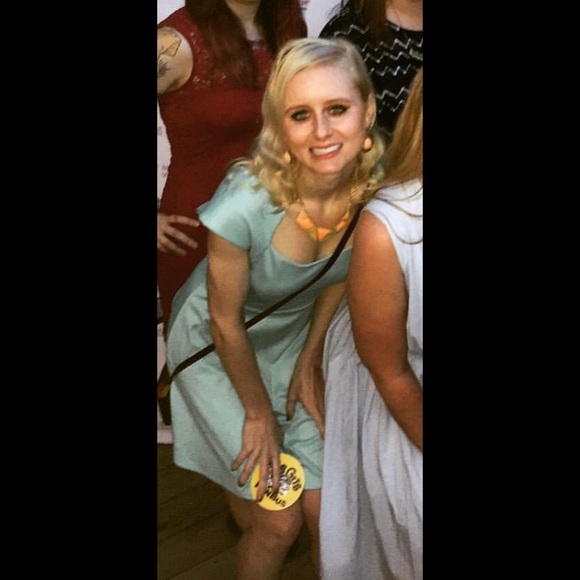 About Bethany 👋🏻 - Picture 4 of 4