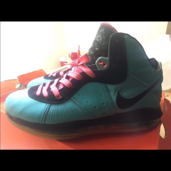 Lebron South Beach 8 sz 11-12 - Picture 3 of 3
