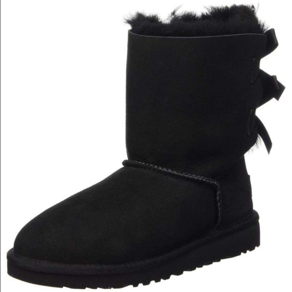 Size 12 ugg girls .