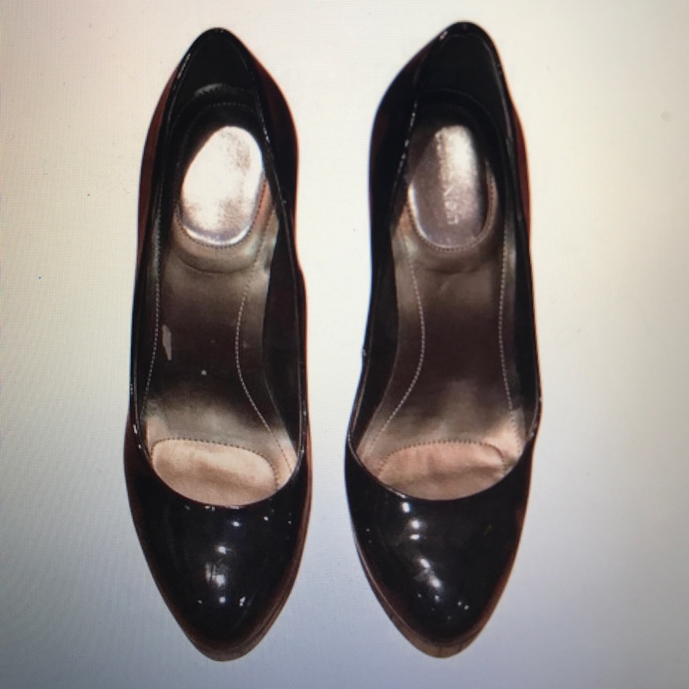 Calvin Klein pumps