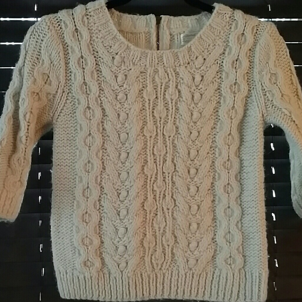 Kaisely Sweater -Juniors Size Large
