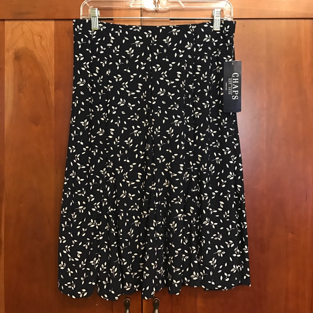 CHAPS SKIRT 50% OFF