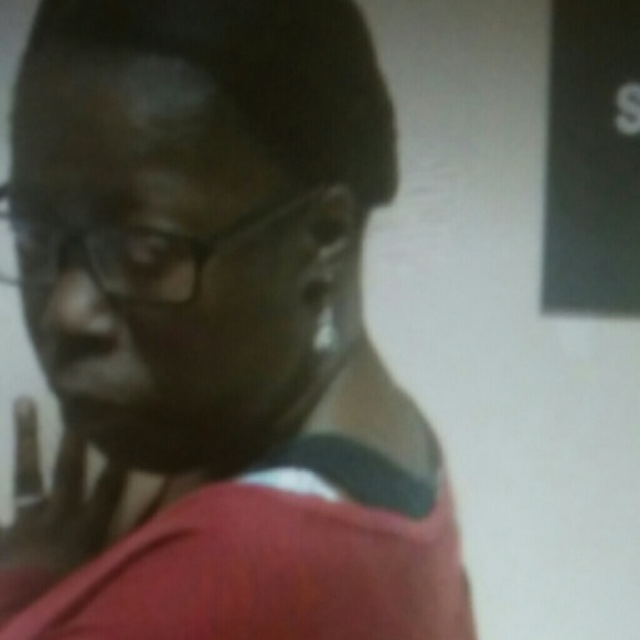 Meet your Posher, Stacy - Picture 1 of 1