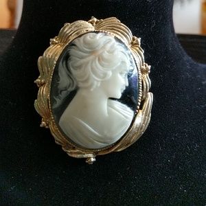 20% Off  Gorgeous black & ivory costume cameo