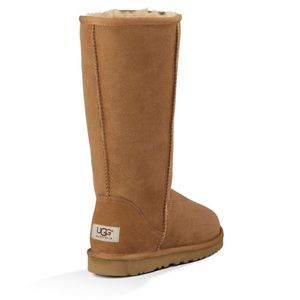 UGG CLASSIC TALL CHESTNUT SIZE 7