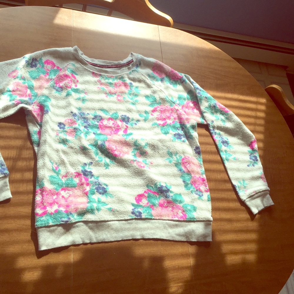 Slouchy summer sweatshirt!