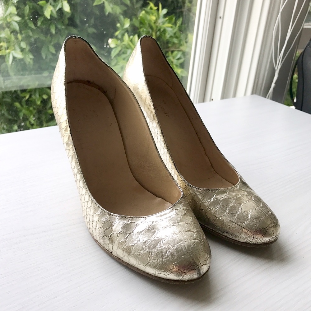 ✨HP!✨ Kate Spade Gold Karolina Heels