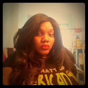 Meet your Posher, Nina