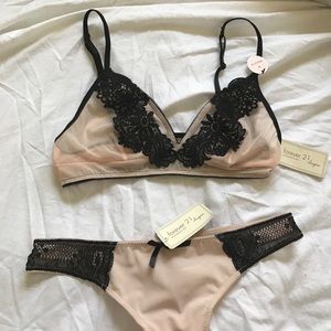 Forever 21 lace lingerie set