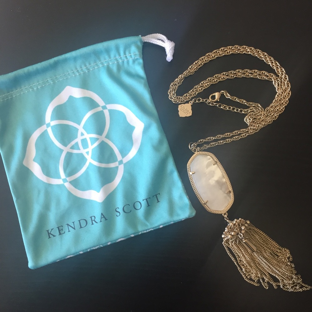 Like new Kendra Scott necklace