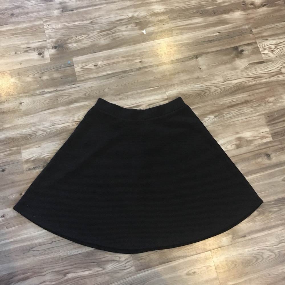 Black H&M skirt brand new
