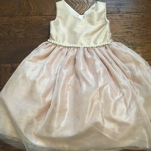 Beautiful girls formal dress! Champagne/gold
