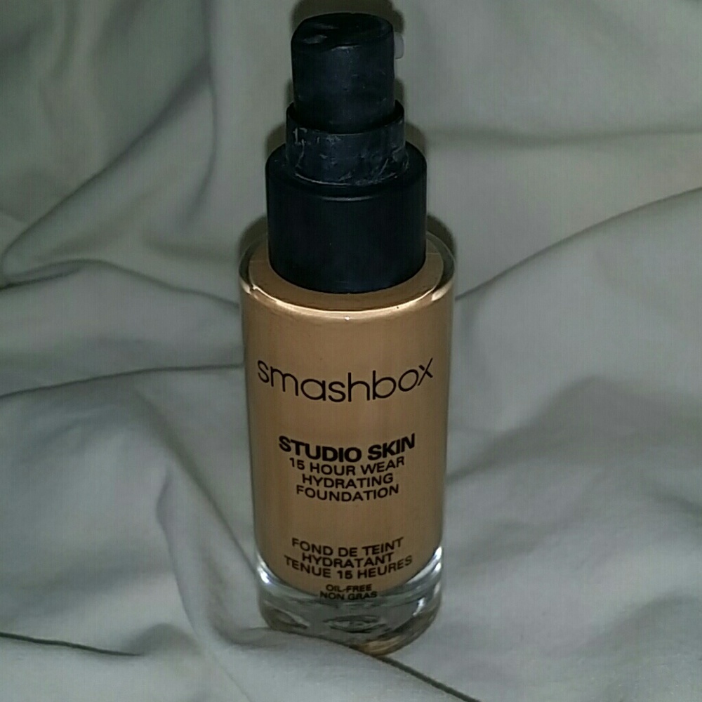 Lowest!! SmashBox Studio Skin Foundation 2.2