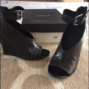Trouve Lea size 7.5