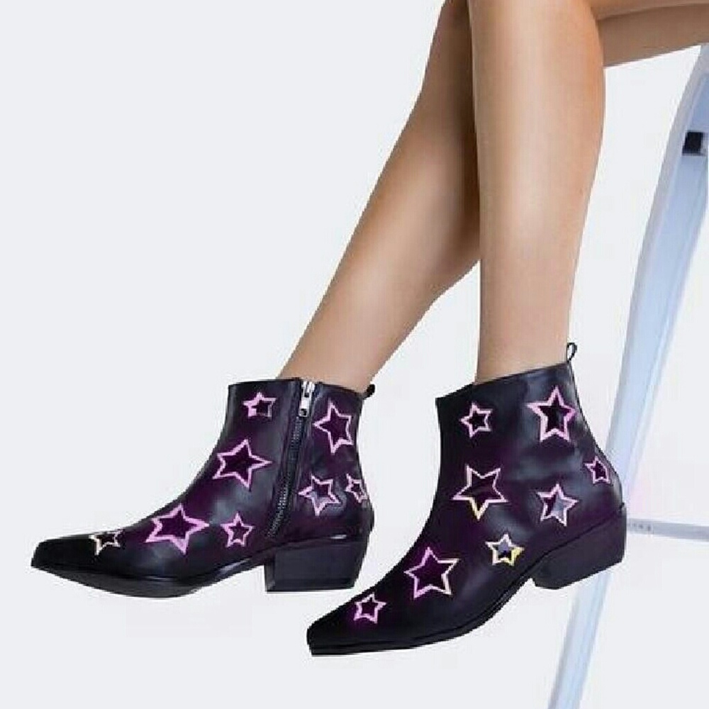 YRU laso stars boots!