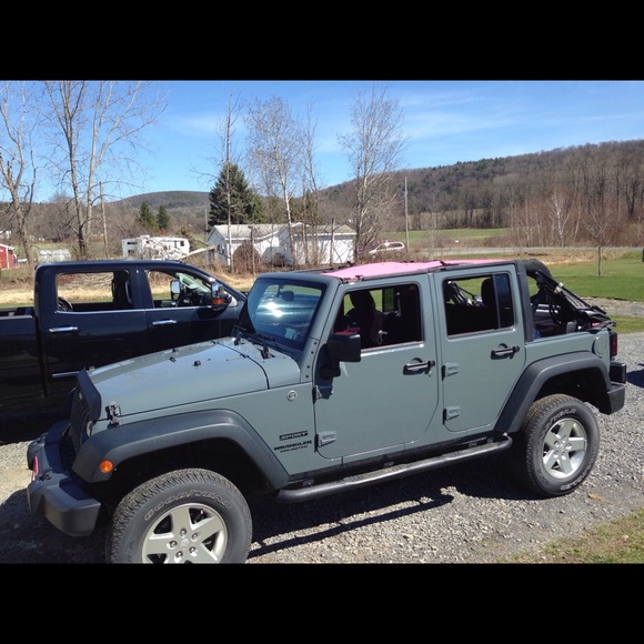 Meet your Posher, Erica - Picture 2 of 4