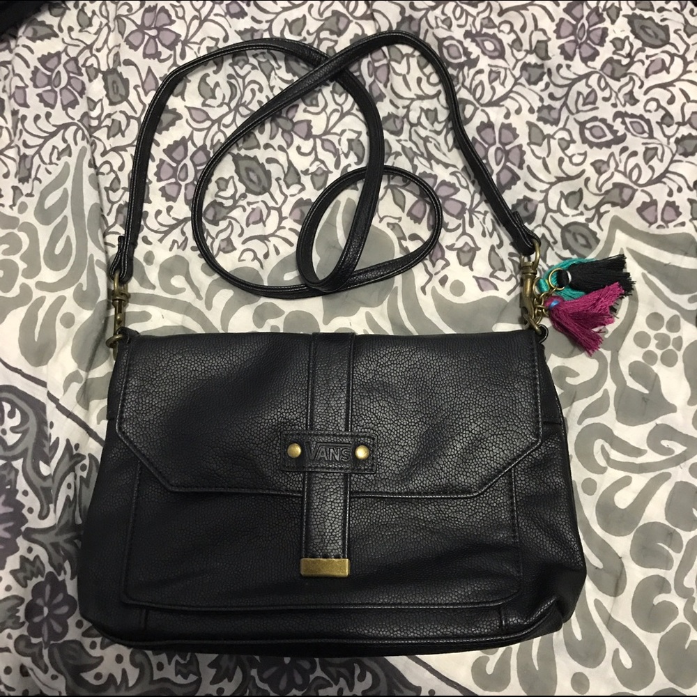 Small vans cross body