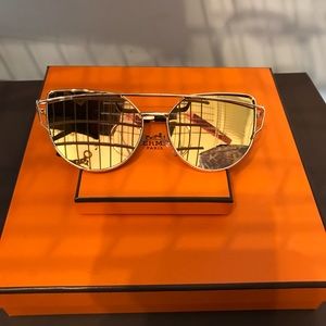 Cat eye sunglasses Cat eye sunglasses