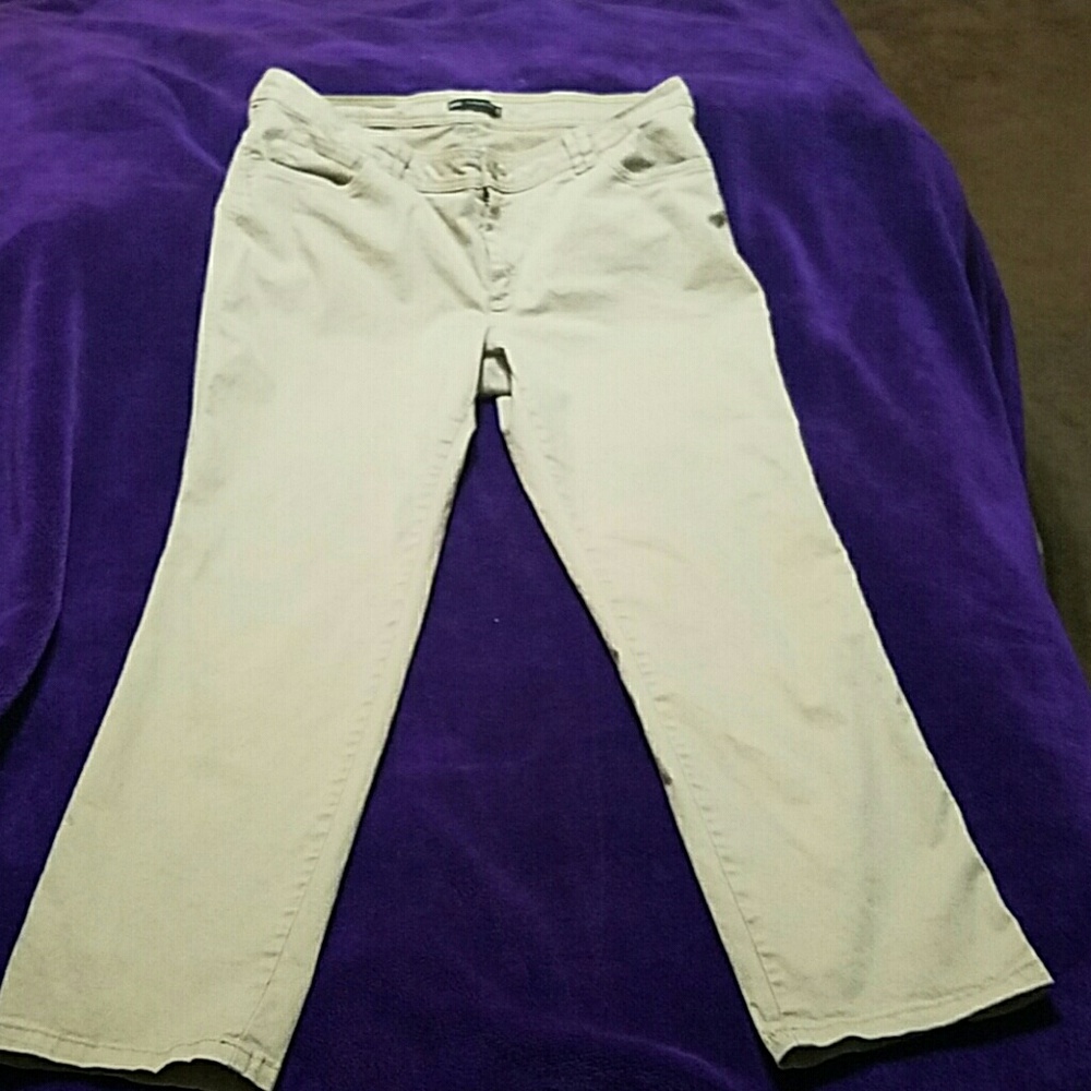 Lee classic fit Khaki jeans