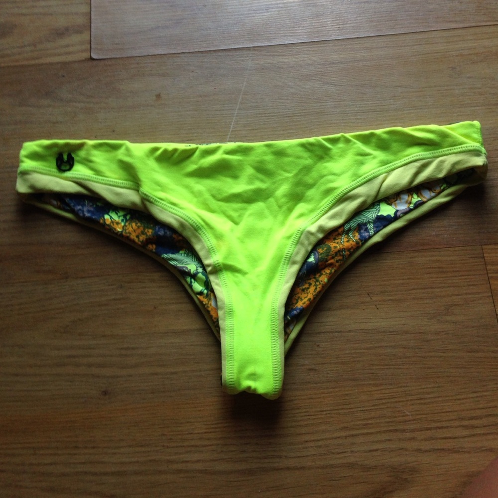 Reversible maaji bottoms