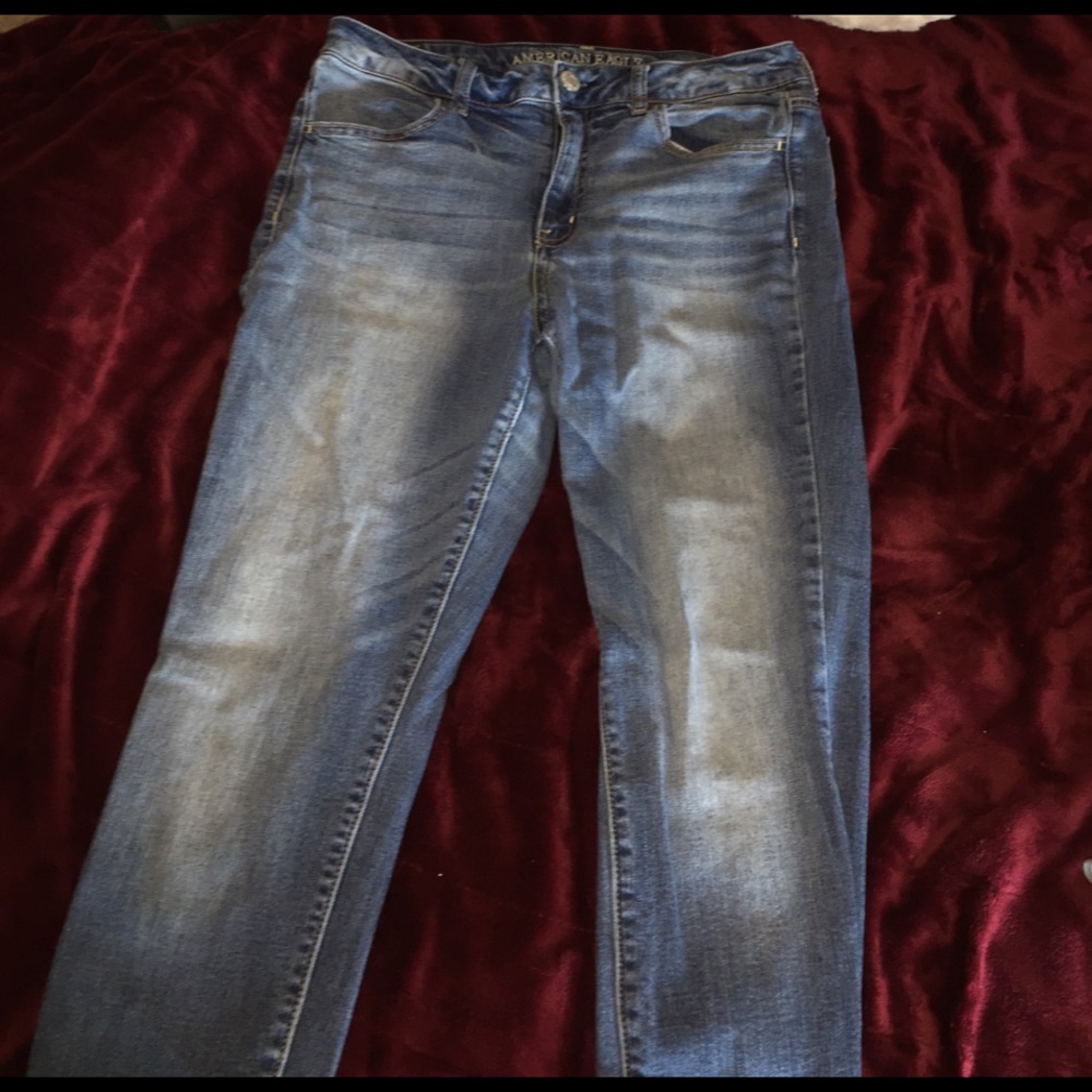 AMERICAN EAGLE LIGHT WASH HIGH WAIST SKINNY JEAN