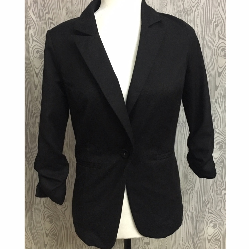 Arden B black blazer
