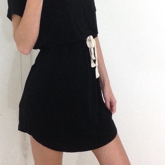 J. Crew Dresses & Skirts - J. Crew / Curved Hem Dress