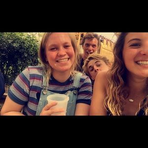 Meet your Posher, Olivia