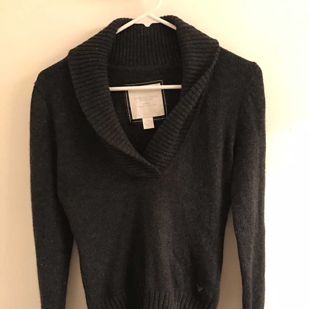 American Eagle Outfitters sweater