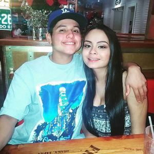 Meet your Posher, Dee