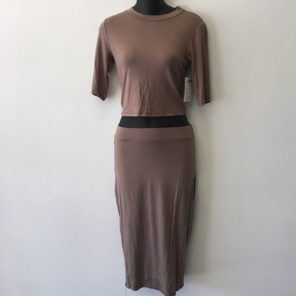 2 piece set - Picture 1 of 3