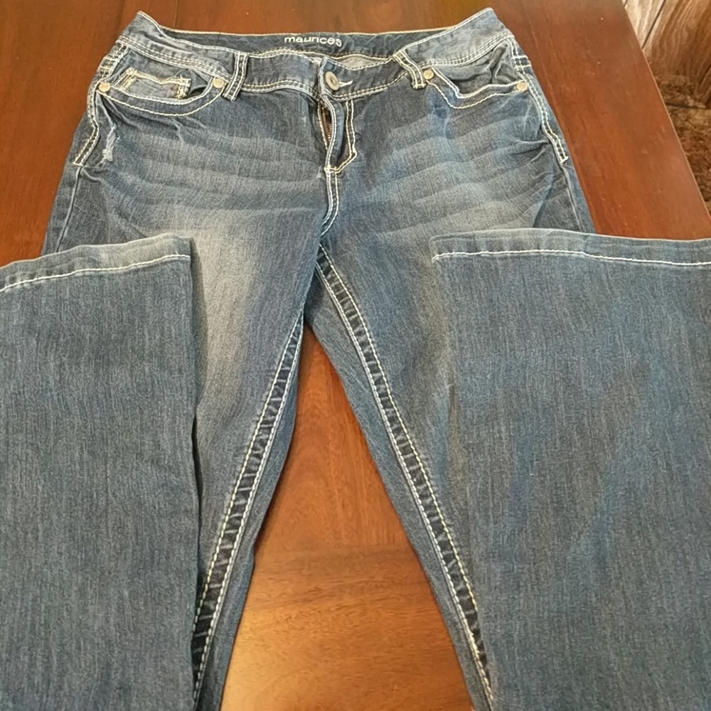 Maurices jeans