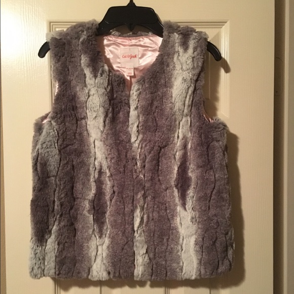 Girls Fur Vest - Picture 1 of 2