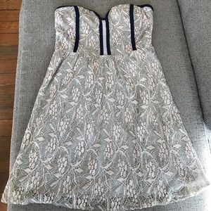 Pins and Needles strapless lace dress