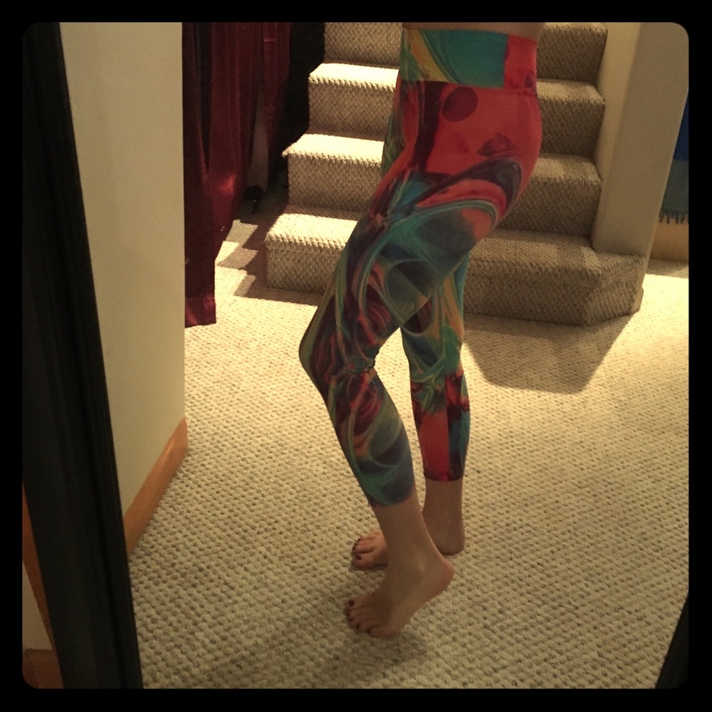 Fun Liquid O Yoga Pants