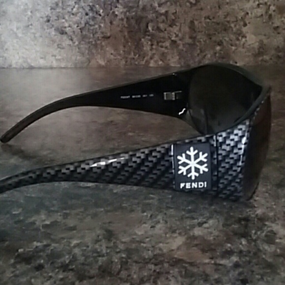 Sunglasses /Fendi Sunglasses  FS5087