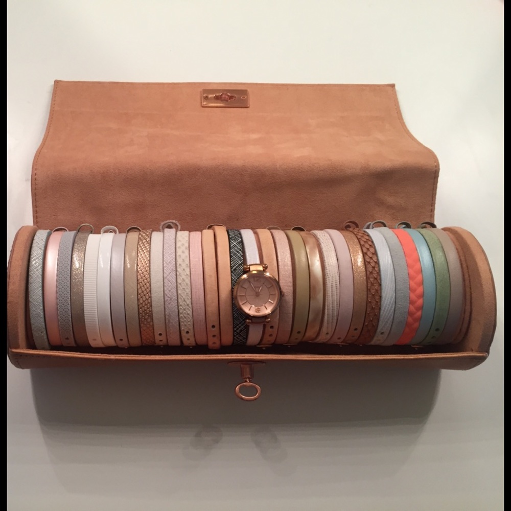 *SOLD* 30 piece Fossil watch set