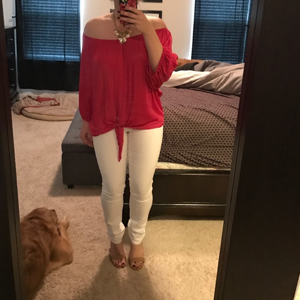 Size M Jennifer Lopez Pink Top