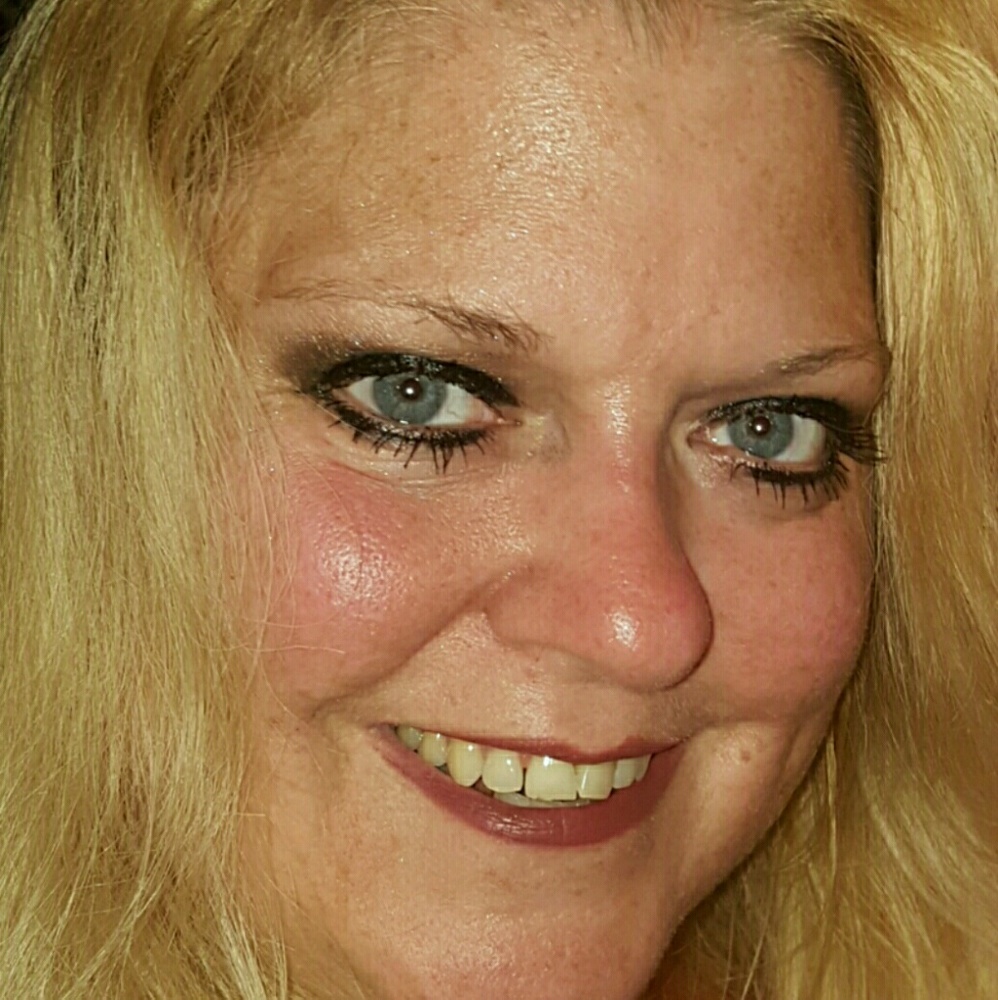 Meet your Posher, Tina