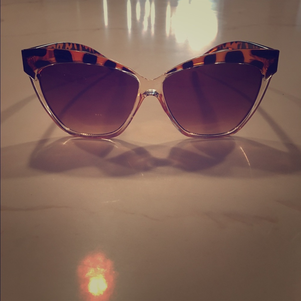 Cat eye Sunglass