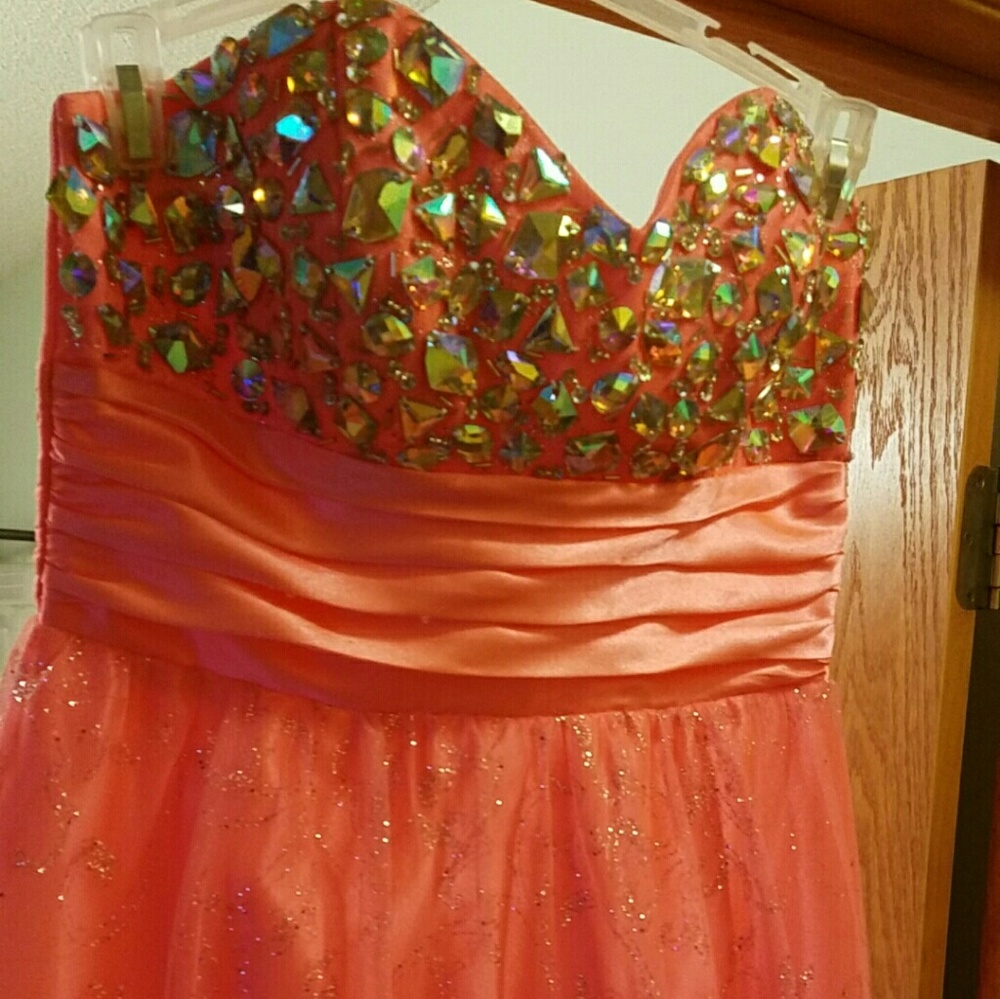 Prom Dress - Picture 4 of 5