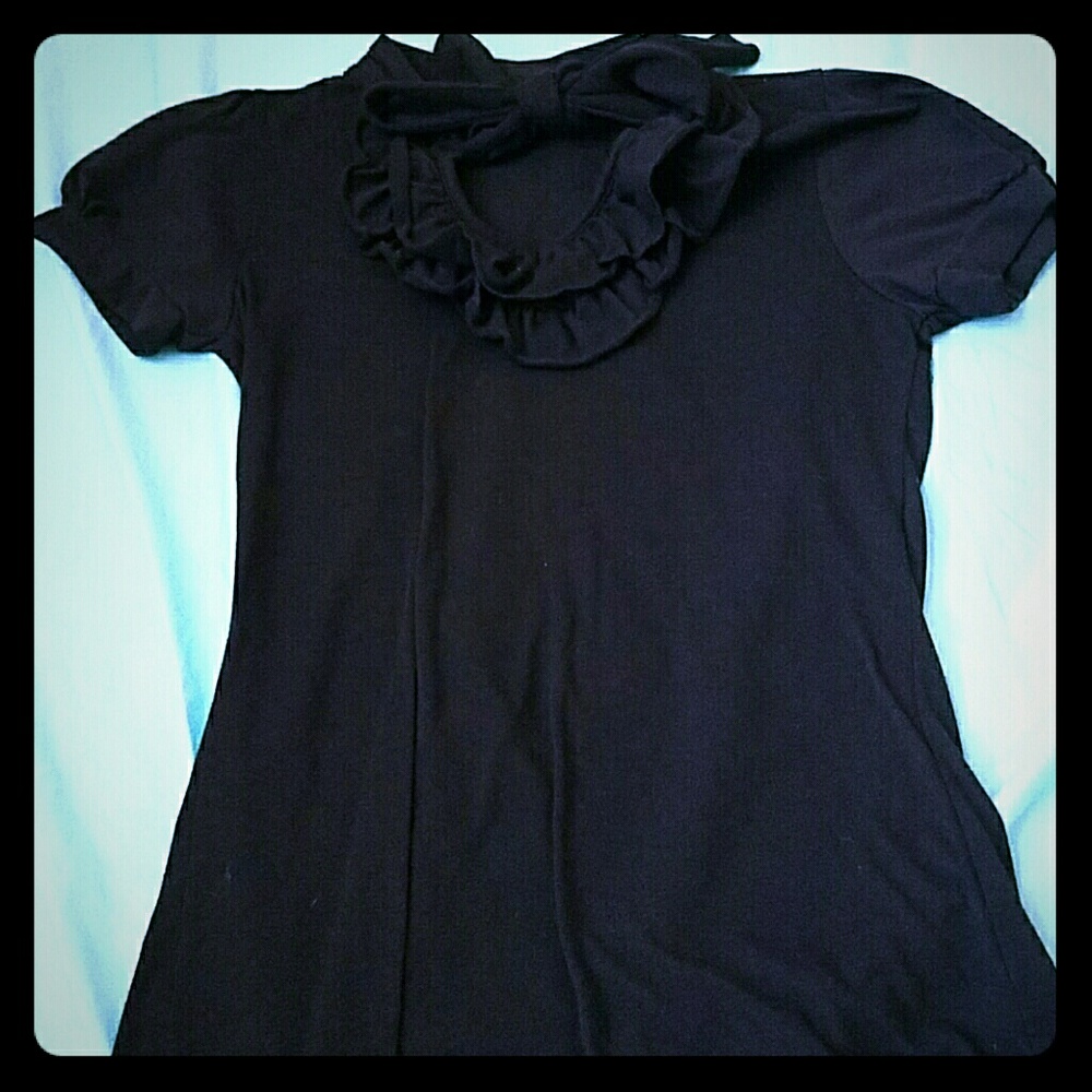 Cute black shirt