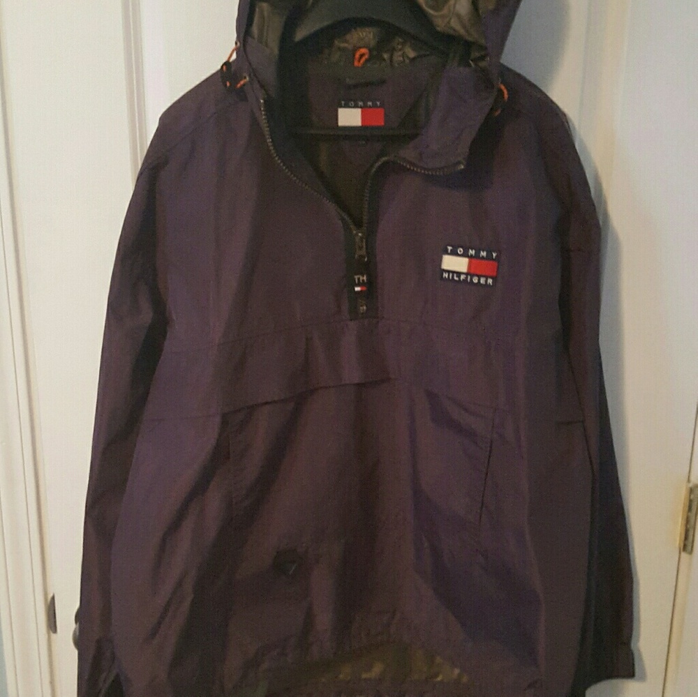 😲(SALE)Vintage 90's Tommy Hilfiger pullover